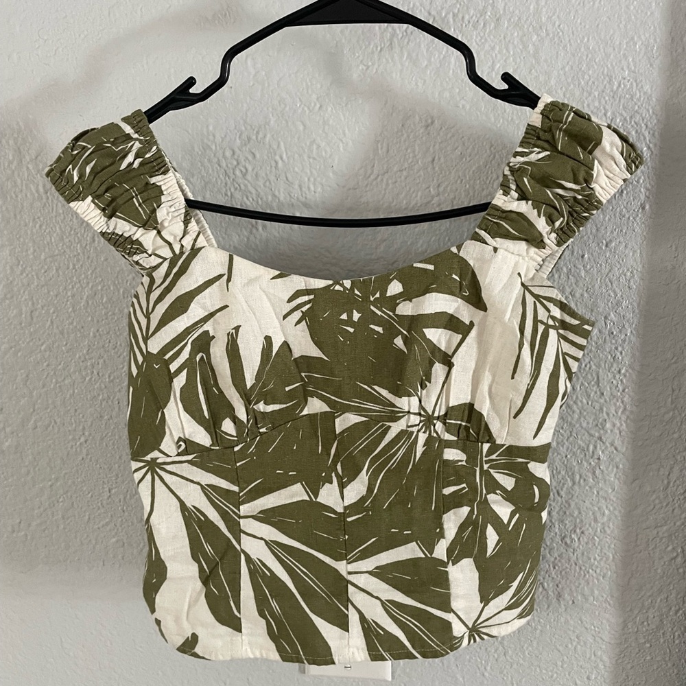 Abercrombie & Fitch Coastal Crop Tank Top Small